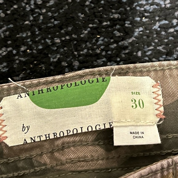 Women’s Super cute Anthropologie Jefferson Slim Camo Utility Pants size 30 - Picture 7 of 8